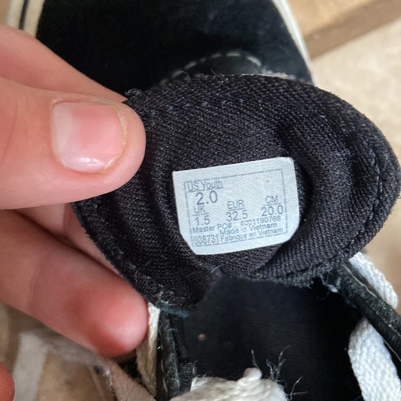 YOUTH VANS - Picture 6 of 6